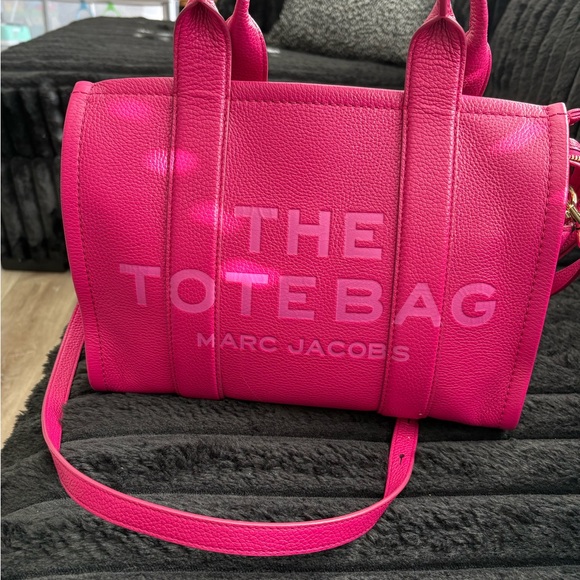 Marc Jacobs Hot Pink Tote Bag - Picture 1 of 5